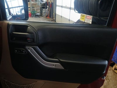 2012 Jeep Wrangler Unlimited Sahara