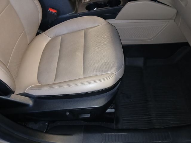 2020 Ford Escape Hybrid Titanium