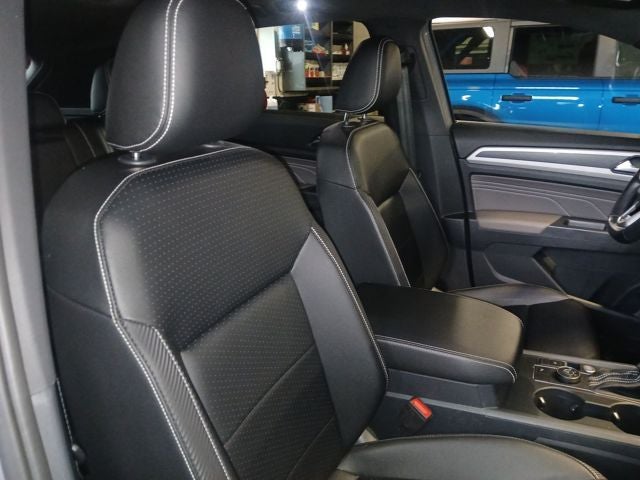 2021 Volkswagen Atlas Cross Sport 3.6L V6 SE w/Technology R-Line