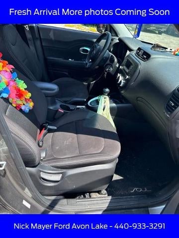 2016 Kia Soul Base