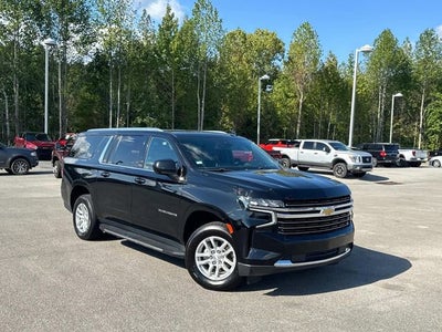 2023 Chevrolet Suburban LT
