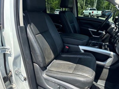 2020 Nissan TITAN Crew Cab SL 4x4
