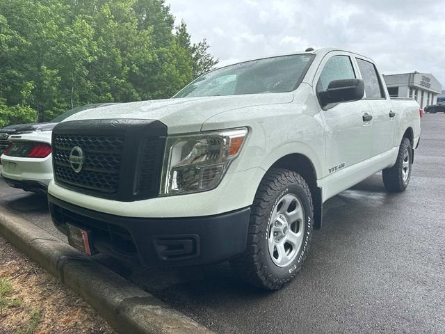 2019 Nissan TITAN S
