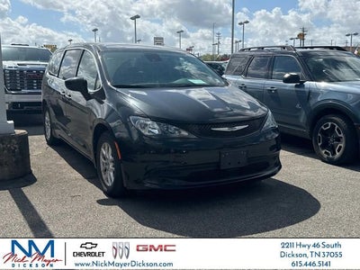 2023 Chrysler Voyager LX