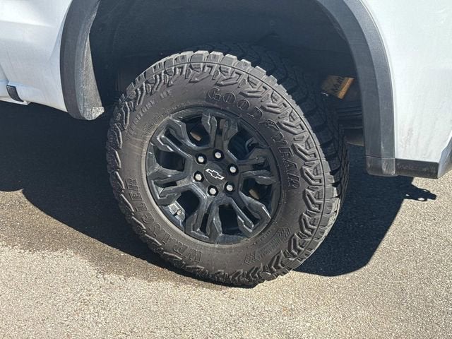 2025 Chevrolet Silverado 1500 ZR2