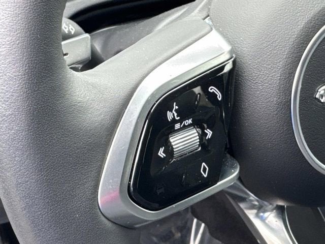 2024 Jaguar E-PACE R-Dynamic SE