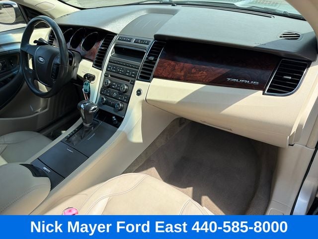2010 Ford Taurus SEL