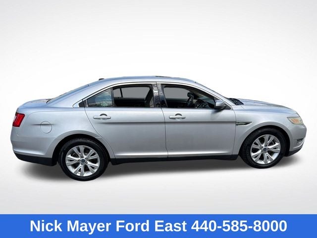 2010 Ford Taurus SEL