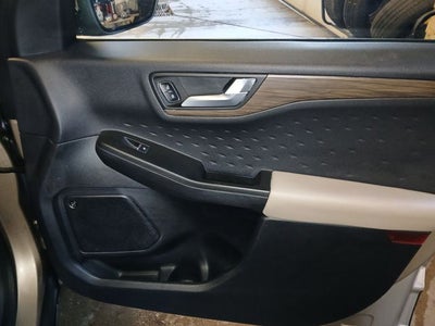 2020 Ford Escape Hybrid Titanium