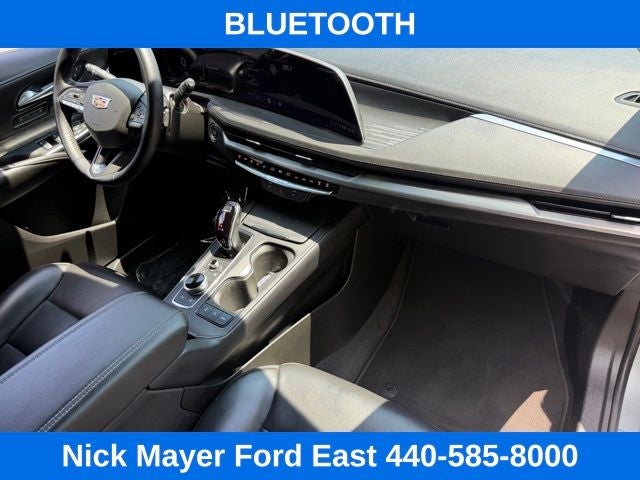 2025 Cadillac XT4 Premium Luxury
