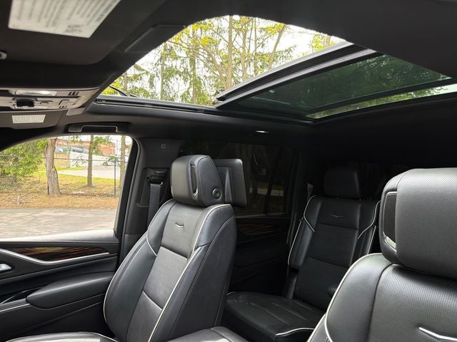 2024 Cadillac Escalade ESV Premium