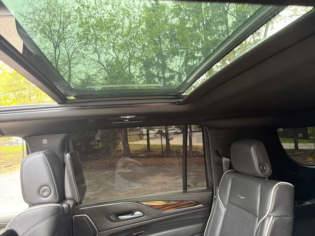 2024 Cadillac Escalade ESV Premium
