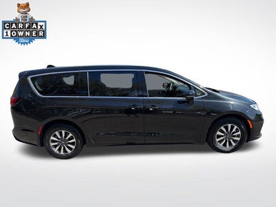 2024 Chrysler Pacifica Hybrid Select