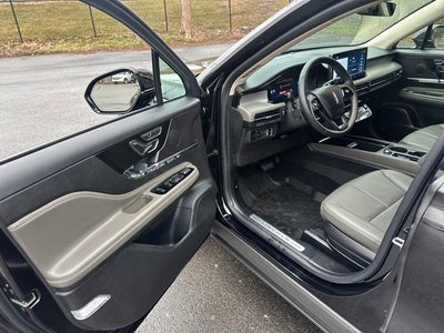 2024 Lincoln Corsair Premiere