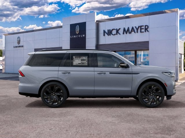 2027 Lincoln Navigator Reserve IN-TRANSIT