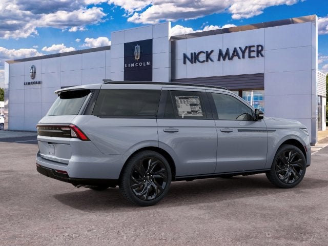 2027 Lincoln Navigator Reserve IN-TRANSIT