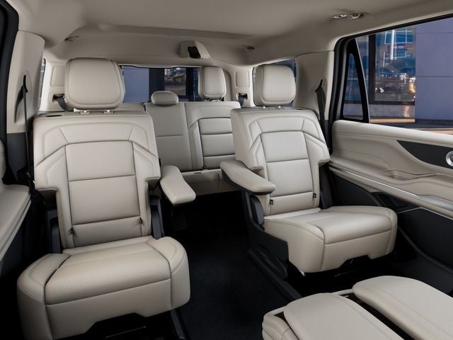 2027 Lincoln Navigator Premiere