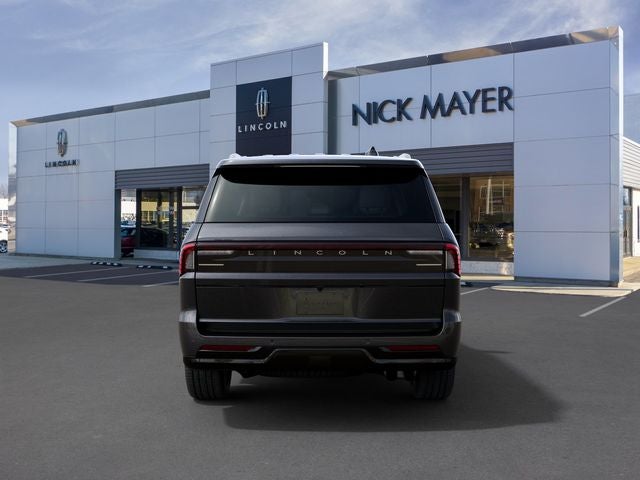 2027 Lincoln Navigator Premiere