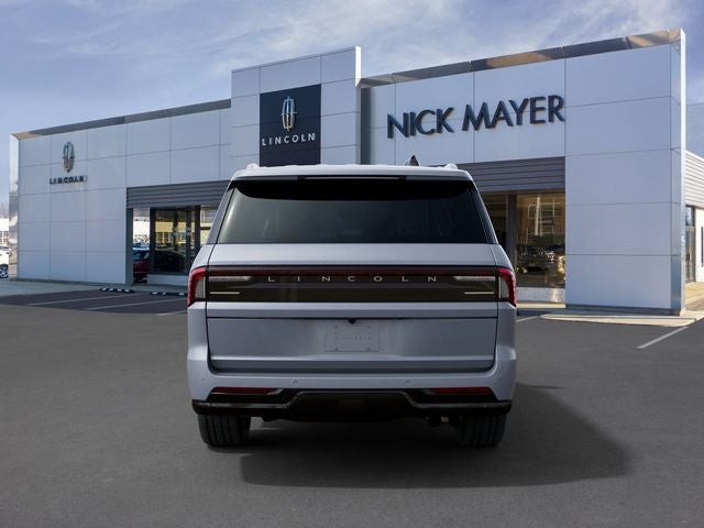 2027 Lincoln Navigator L Reserve
