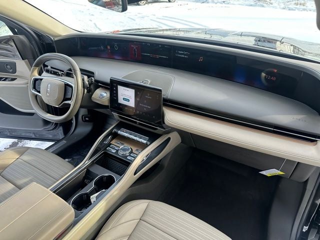 2025 Lincoln Nautilus Reserve