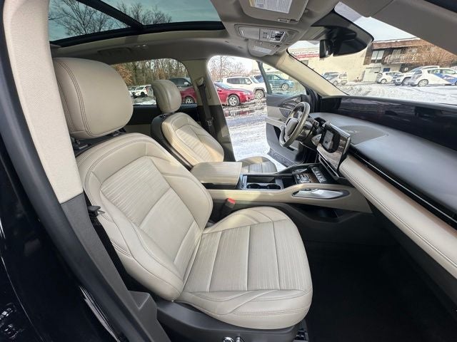 2025 Lincoln Nautilus Reserve