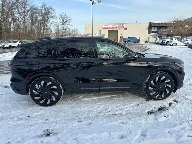 2025 Lincoln Nautilus Reserve