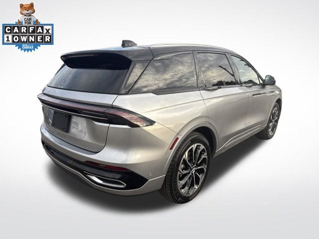 2024 Lincoln Nautilus Reserve
