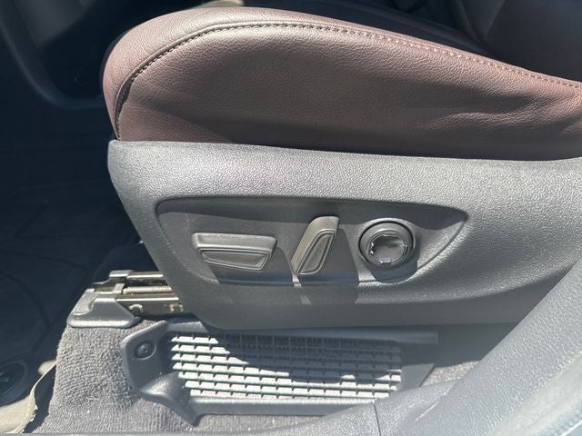 2023 Toyota Sienna Platinum 7 Passenger