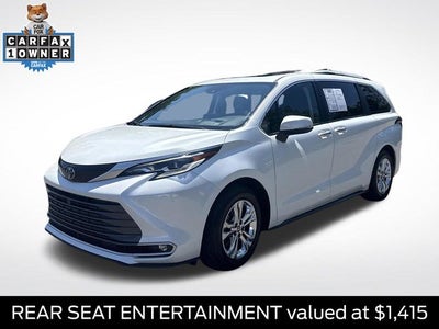 2023 Toyota Sienna Platinum 7 Passenger