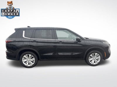2025 Mitsubishi Outlander ES