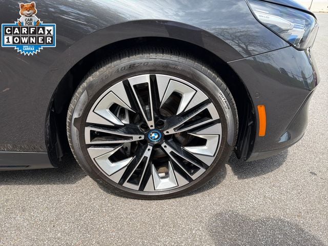 2025 BMW i5 xDrive40