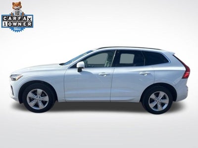 2022 Volvo XC60 B5 Momentum