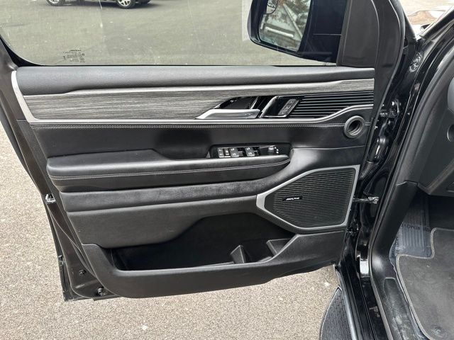 2023 Jeep Wagoneer Series II