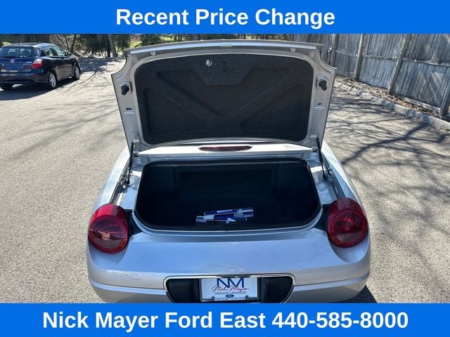 2004 Ford Thunderbird Base