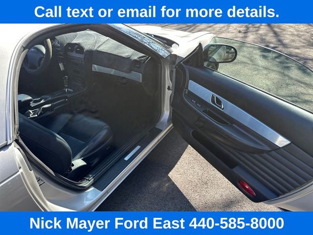 2004 Ford Thunderbird Base
