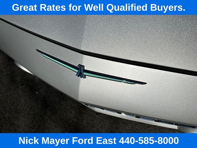 2004 Ford Thunderbird Base