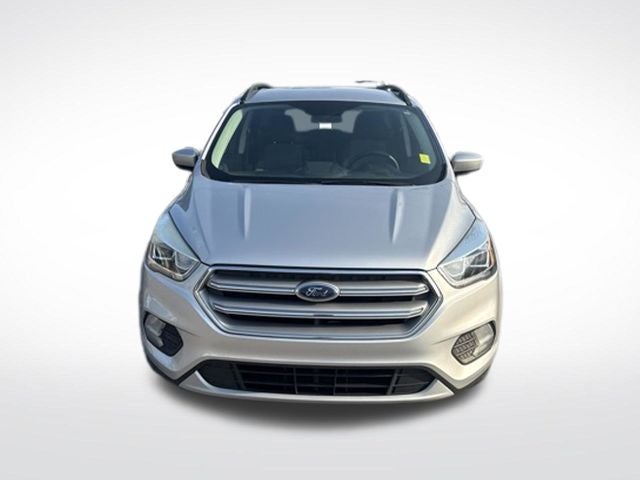 Used 2017 Ford Escape SE with VIN 1FMCU0GD3HUE33600 for sale in Mayfield Heights, OH