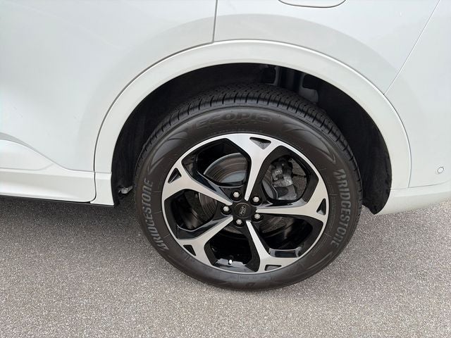 2023 Ford Escape ST-Line Elite