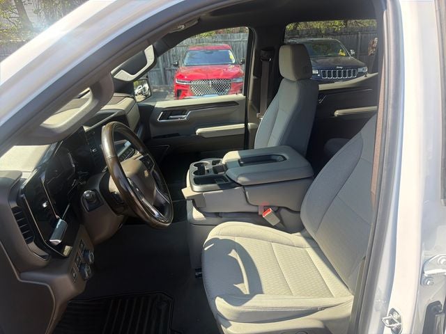 2024 Chevrolet Silverado 1500 LT LT1