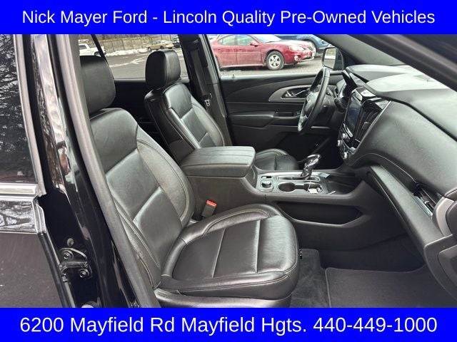 2022 Chevrolet Traverse LT Leather