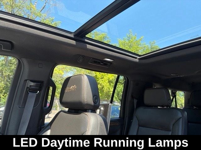 2021 Chevrolet Suburban High Country