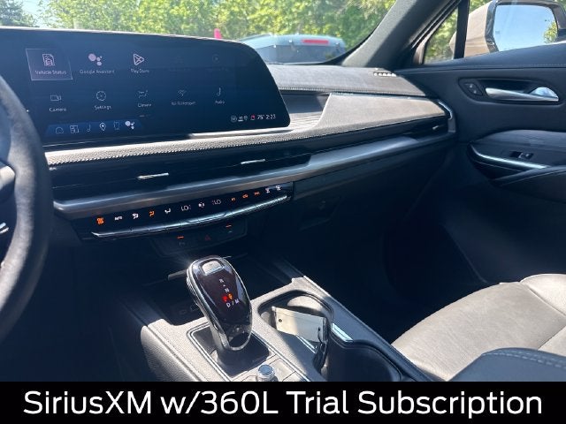 2025 Cadillac XT4 Premium Luxury