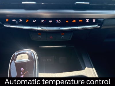 2025 Cadillac XT4 Premium Luxury