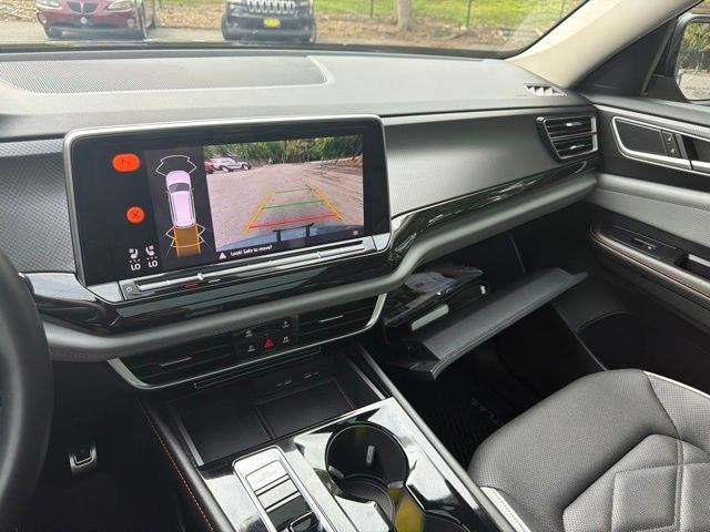 2024 Volkswagen Atlas 2.0T Peak Edition SE w/Technology