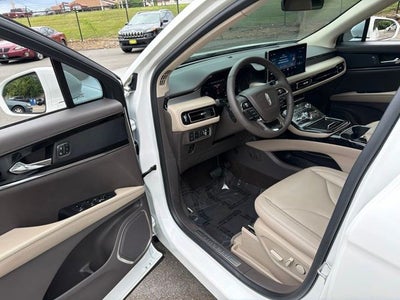 2022 Lincoln Nautilus Standard