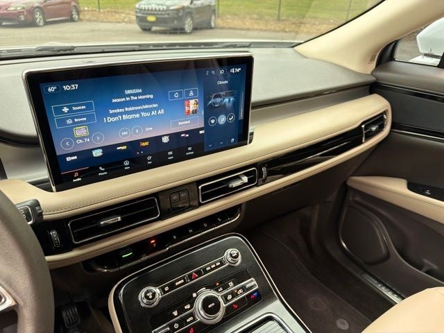 2022 Lincoln Nautilus Standard