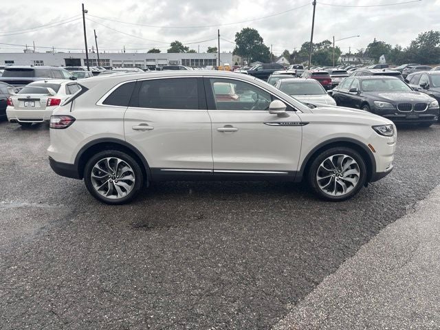 2022 Lincoln Nautilus Reserve
