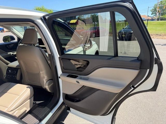2022 Lincoln Aviator Standard