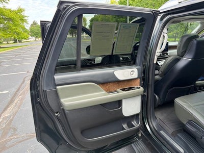 2022 Lincoln Navigator L Black Label
