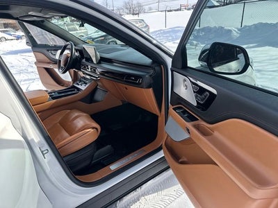 2022 Lincoln Aviator Plug-In Hybrid Black Label Grand Touring